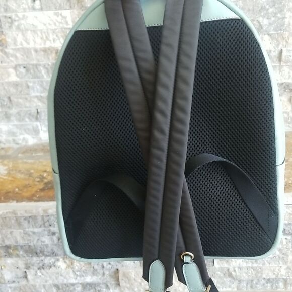 NWT Coach Sunglasses Medium Charlie Backpack - Picture 8 of 9